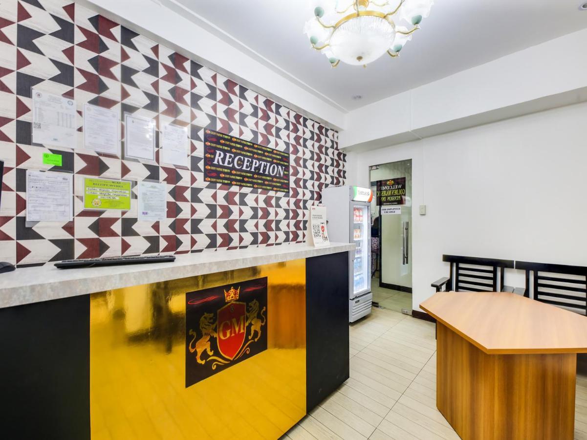 Oyo 895 Golden Majestic Pension Inn Manille Extérieur photo